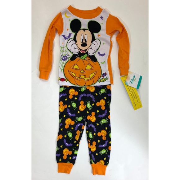 3T Disney Star Wars Halloween Pajamas glow in the dark NWT Darth Vader